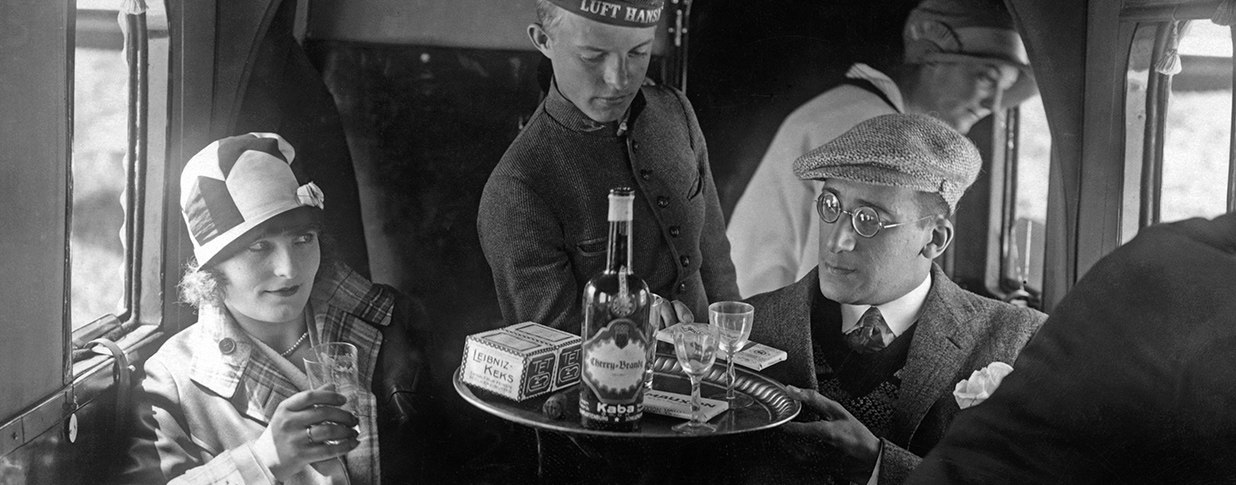 Goldene 20er und Stabilisierung der Weimarer Republik Goldene 20er und Stabilisierung der Weimarer Republik